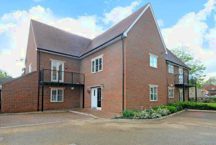 2 Bedroom Apartment To Rent In Barberi Close, Oxford, OX4