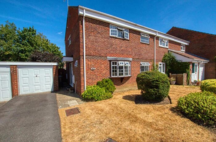 4 Bedroom Semi-Detached House For Sale In Princess Close, West End, Hampshire, SO30