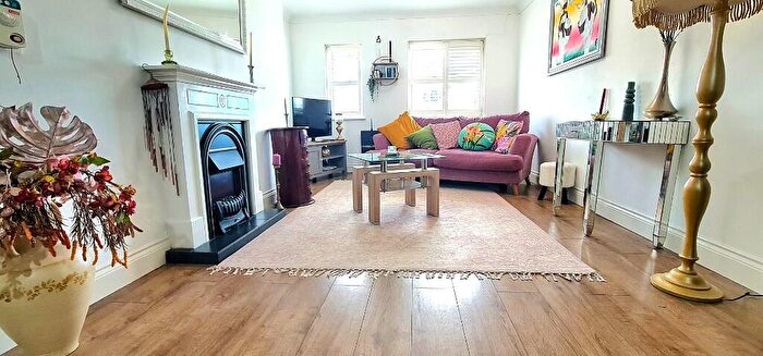 2 Bedroom Retirement Property For Sale In Eastwood, Essex, SS9