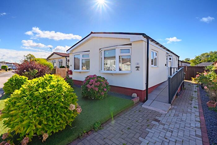 2 Bedroom Mobile/park Home For Sale In New Green Park, Wyken Croft, CV2