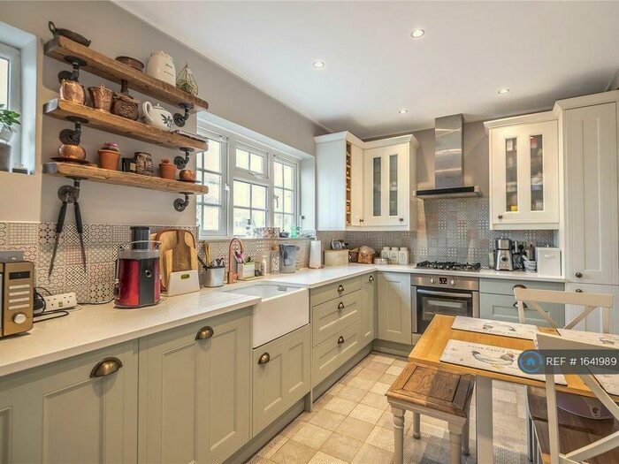 2 Bedroom End Of Terrace House To Rent In Cordingley Road, Ruislip, HA4