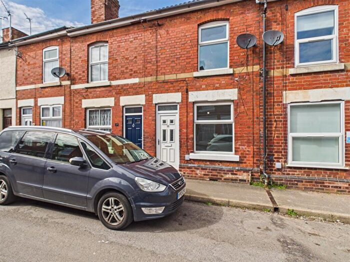 2 Bedroom Terraced House For Sale In Crossley Street, Ripley, DE5