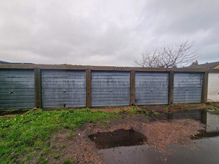 Garage / Parking To Rent In College Road, Deal, CT14