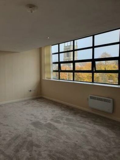 2 Bedroom Apartment To Rent In Wharncliffe Road, Ilkeston, Derbyshire, DE7