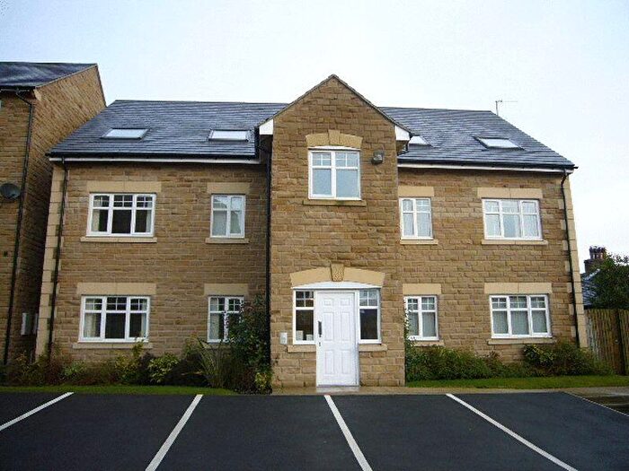 2 Bedroom Apartment To Rent In Silk Mill Chase, Ripponden, HX6