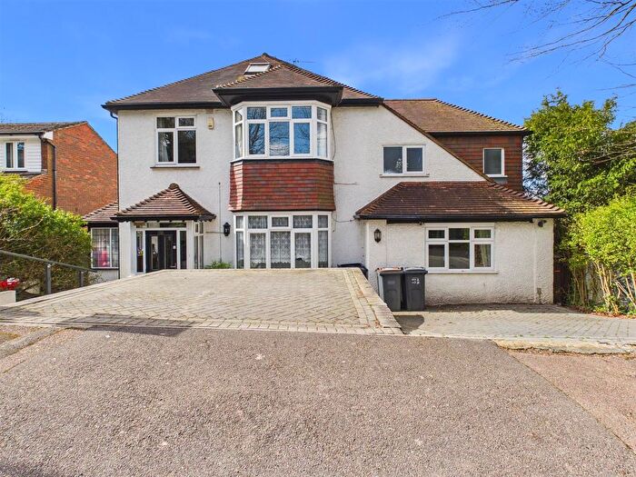5 Bedroom Detached House For Sale In Downs Road, Coulsdon, CR5