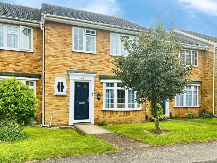 3 Bedroom Terraced House For Sale In Gibbons Road, Sittingbourne, Kent, ME10