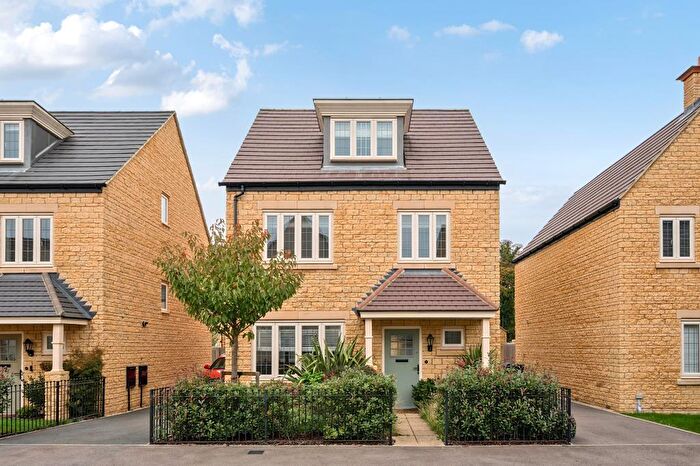 4 Bedroom Detached House To Rent In Chipping Norton, Oxfordshire, OX7