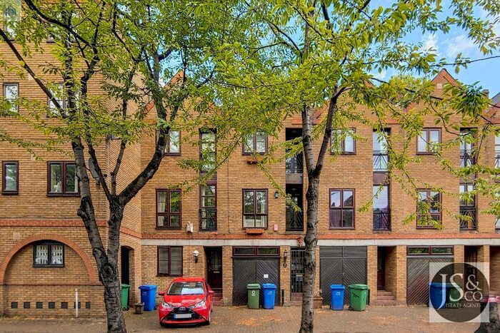 4 Bedroom Terraced House To Rent In Greenland Quay, London, SE16