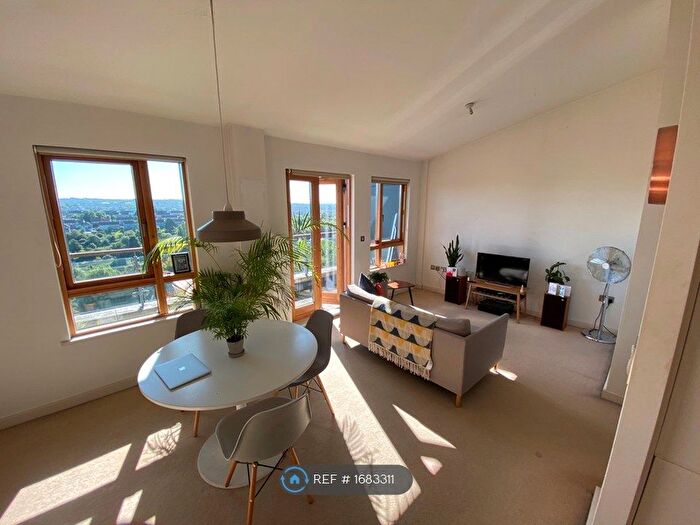 1 Bedroom Flat To Rent In Pople Walk, Bristol, BS7