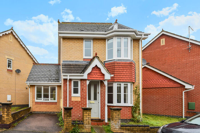 3 Bedroom Detached House To Rent In Skene Close, OX3