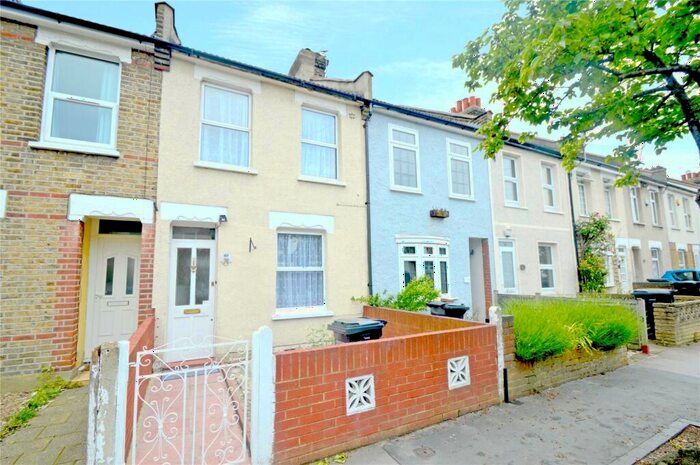2 Bedroom Terraced House To Rent In Exeter Road, Croydon, CR0