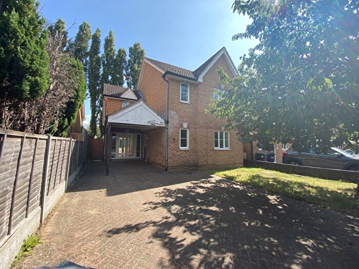 4 Bedroom Detached House To Rent In Coronation Road, Waterlooville, PO7