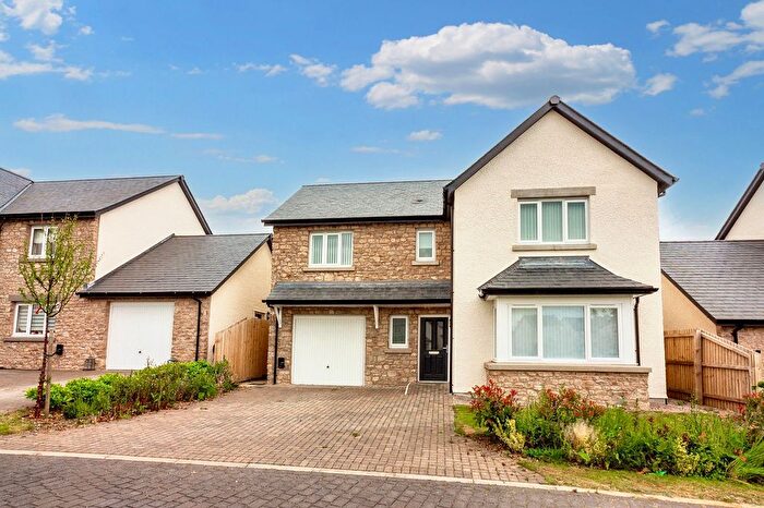 4 Bedroom Detached House For Sale In Thornthwaite Avenue, Kendal, LA9