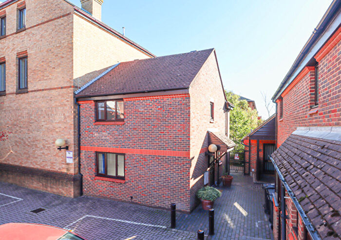 2 Bedroom End Of Terrace House To Rent In Westbourne Mews, St. Albans, AL1
