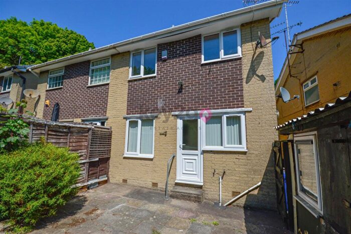 3 Bedroom Semi-Detached House For Sale In Haxby Place, Woodhouse, Sheffield, S13