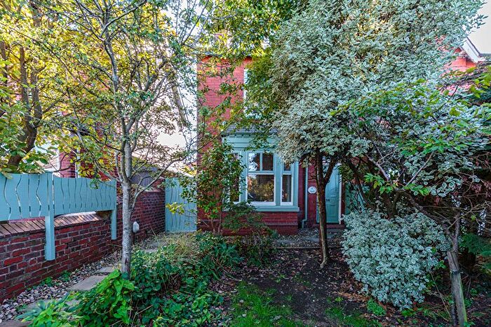3 Bedroom Semi-Detached House For Sale In Commonside, Lytham Saint Annes, FY8