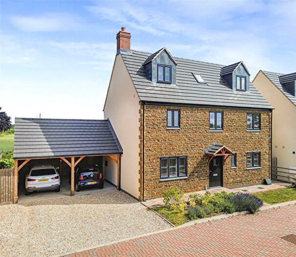 5 Bedroom Detached House For Sale In Byfield, Northamptonshire, NN11