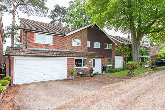 5 Bedroom Detached House For Sale In Bossington Lane, Leighton Buzzard, LU7