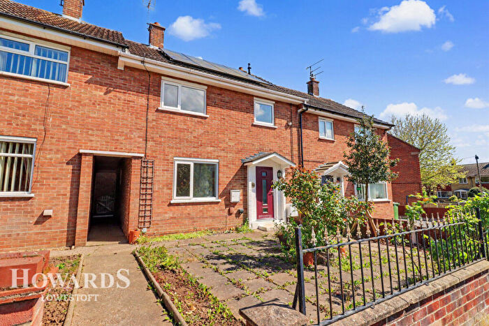 3 Bedroom Terraced House For Sale In Northgate, Lowestoft, NR32