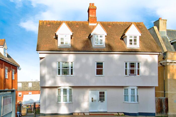 2 Bedroom Flat For Sale In Nunns Road, Colchester, CO1