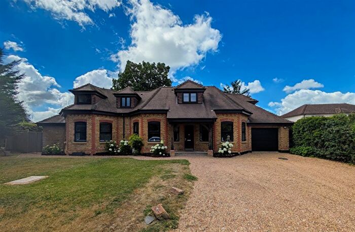 5 Bedroom Detached House For Sale In Coldharbour Lane, Hildenborough, TN11