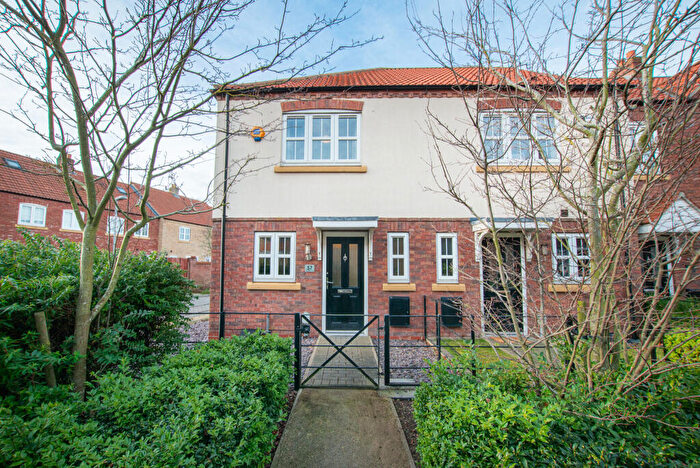 2 Bedroom End Of Terrace House To Rent In Attringham Park, HU7