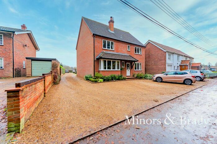 6 Bedroom Detached House For Sale In Hall Lane, Felthorpe, Norwich NR10