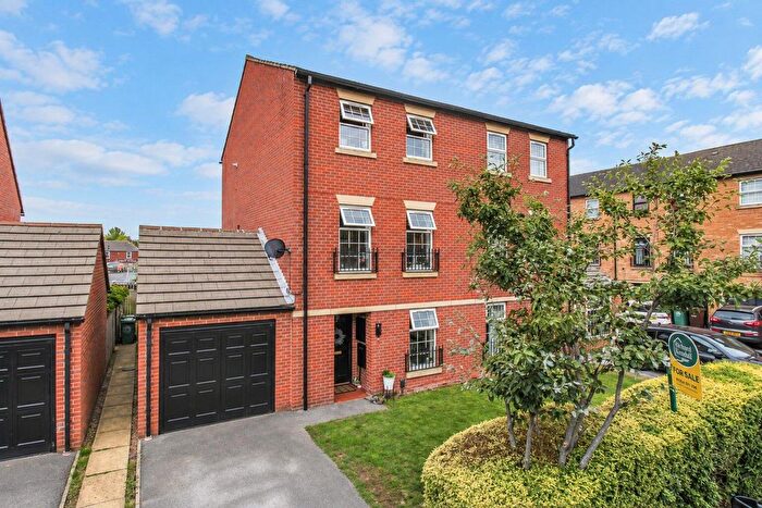 4 Bedroom Semi Detached House For Sale In The Point, Wakefield, WF2