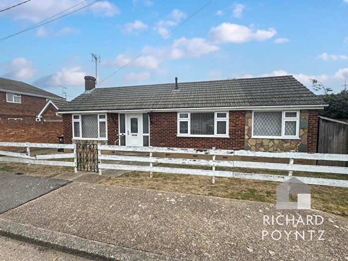 2 Bedroom Bungalow For Sale In San Remo Road, Canvey Island, SS8