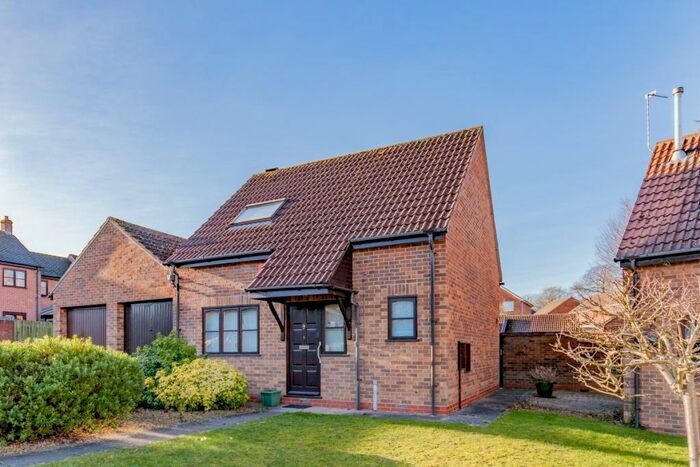 2 Bedroom House To Rent In Sunnyside, Wheatley, OX33