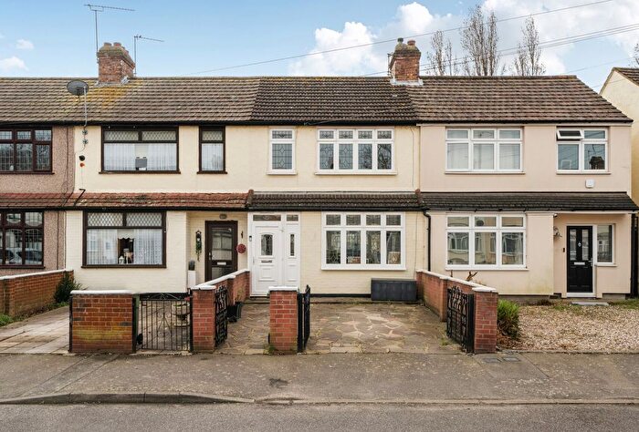 2 Bedroom Terraced House For Sale In Recreation Avenue, Romford, RM7