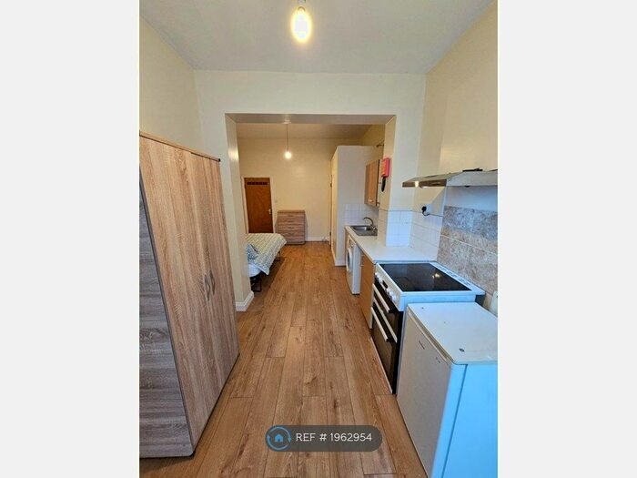 Studio To Rent In Mount Pleasant Road, London, N17