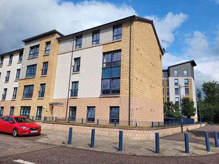 2 Bedroom Flat To Rent In Oatlands Square, Glasgow, G5