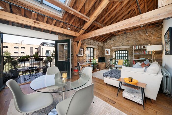 2 Bedroom Flat To Rent In Butlers Amp; Colonial Wharf, London, SE1