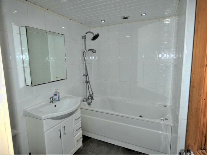 2 Bedroom Flat For Sale In Crawford Street, Millport, Isle Of Cumbrae, KA28