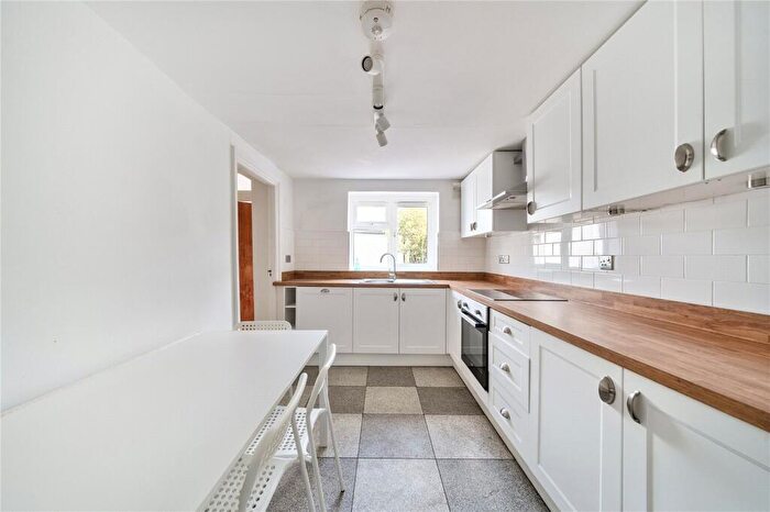 1 Bedroom Flat To Rent In Lambton Road, Archway, London, N19