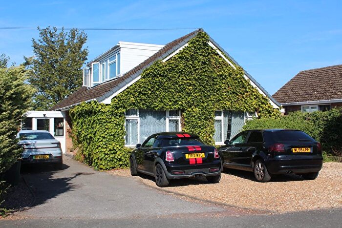 5 Bedroom Detached Bungalow For Sale In Austrey Road, Warton, B79