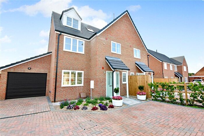 4 Bedroom Semi-Detached House To Rent In Milton Hill, Abingdon, Oxfordshire, OX14