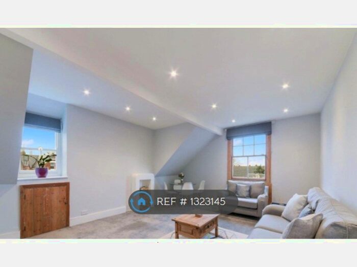 2 Bedroom Flat To Rent In Grasmere Road, London SW16