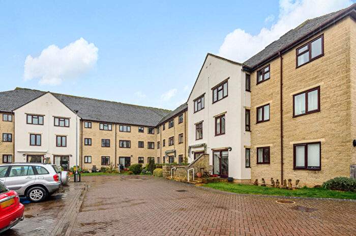 1 Bedroom Apartment For Sale In Barclay Court, Trafalgar Road, Cirencester, Gloucestershire, GL7