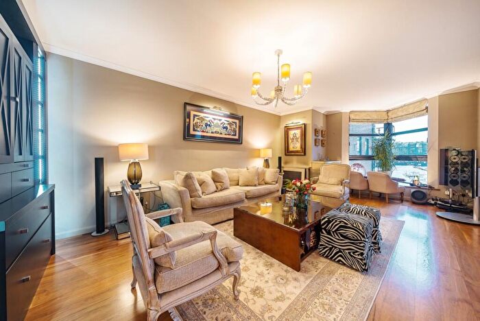 5 Bedroom Flat To Rent In Anhalt Road, London, SW11