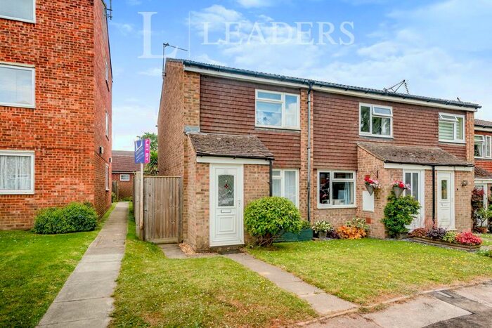 2 Bedroom End Of Terrace House To Rent In Naldrett Close, Horsham, RH12