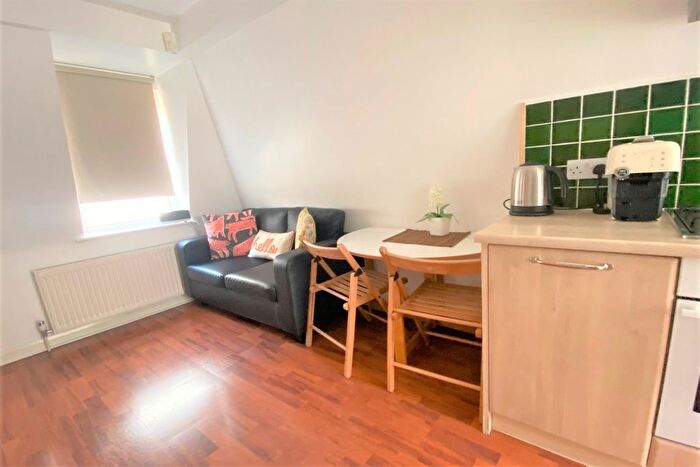 1 Bedroom Flat To Rent In London, W1S