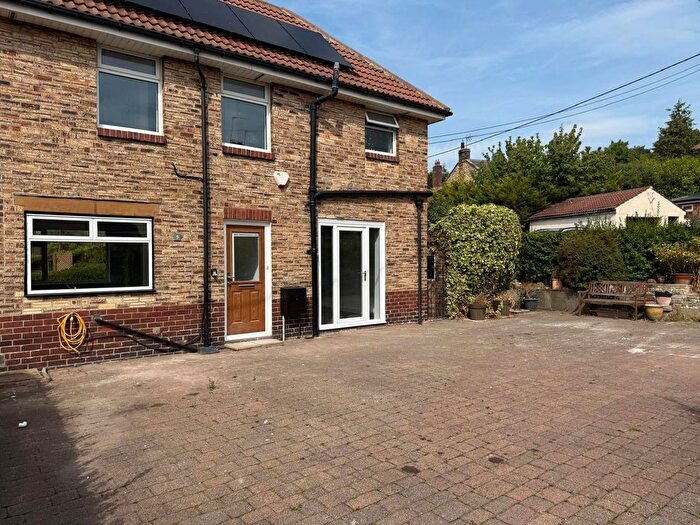 3 Bedroom Semi Detached House To Rent In Clarence Gardens, Consett, DH8