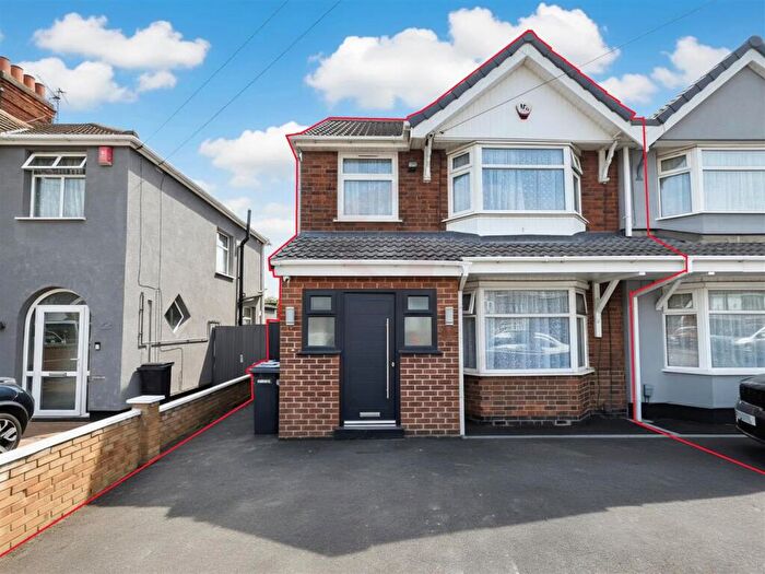 4 Bedroom Semi-Detached House To Rent In Kerrysdale Avenue, Rushey Mead, Leicester, LE4
