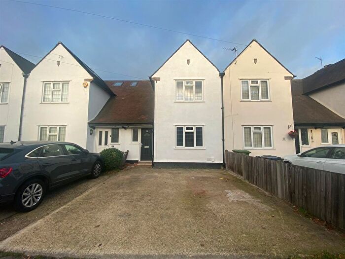 3 Bedroom Property To Rent In Blindmans Lane, Cheshunt, EN8