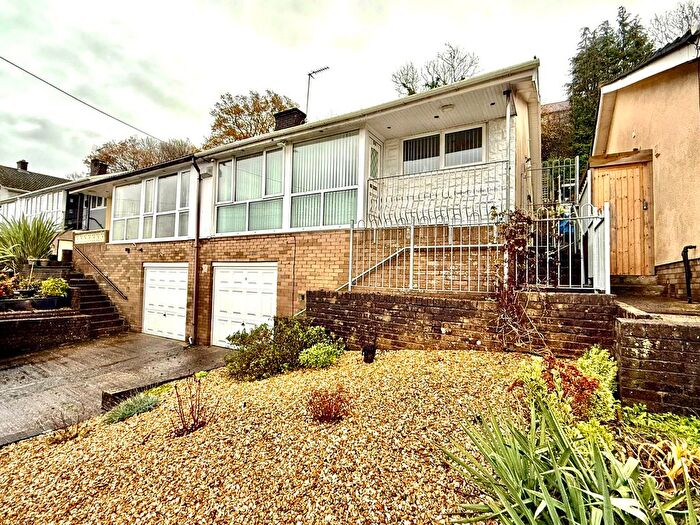 2 Bedroom Bungalow For Sale In East Grove Road, Newport, NP19