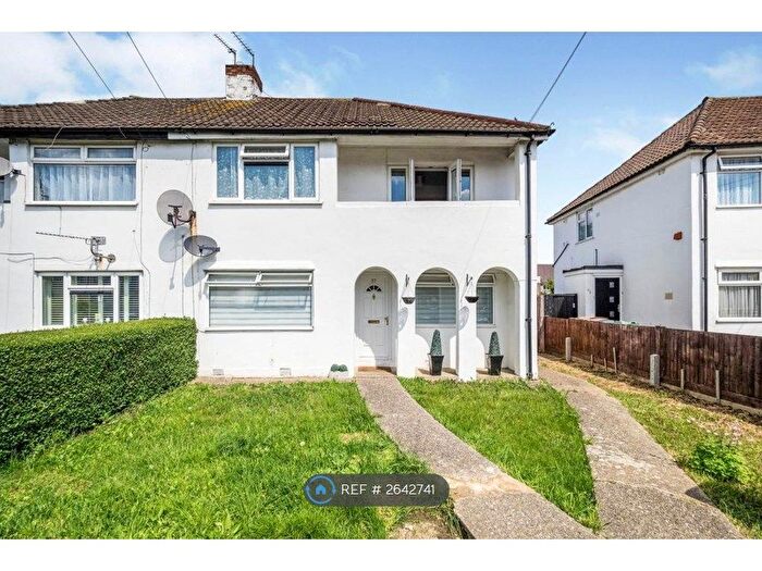 2 Bedroom Maisonette To Rent In Frances Road, London, E4