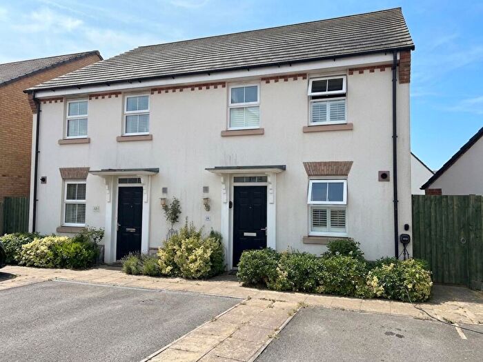 3 Bedroom Semi-Detached House For Sale In Beaconsfield Wick Cowbridge, CF71